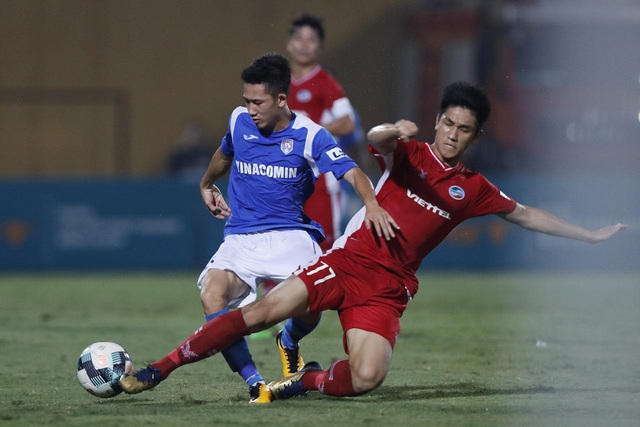 Đội hình tiêu biểu vòng 4 V-League: Cánh chim lạ của TQN lên tiếng