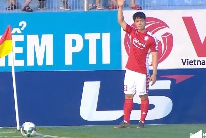 VIDEO: Ngày thi đấu đáng quên của Công Phượng trước HLHT