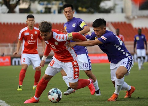 VIDEO: Lê Văn Xuân - cơn lốc đường biên mới của HLV Park