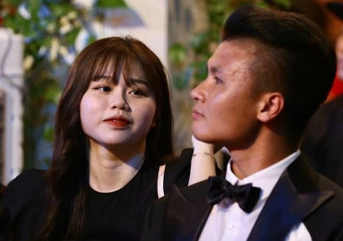 Quang Hải để lộ dấu hiệu chia tay Huỳnh Anh