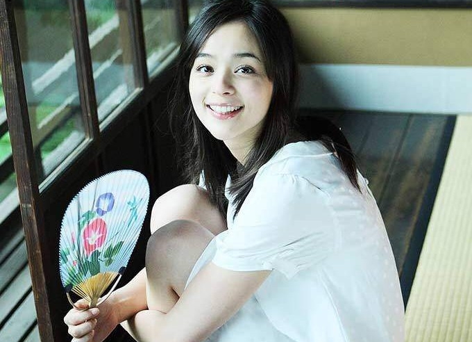 Vợ ngoại binh Sài Gòn là diễn viên phim Nhật Bản