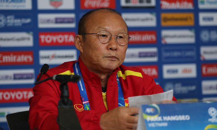 HLV Park: 'Công việc gấp đôi khiến tôi stress'