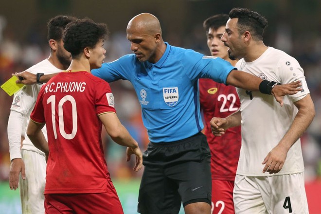 Việt Nam thiếu 3 điều kiện để giành quyền đăng cai VL World Cup 2022