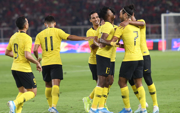 VIDEO: Malaysia tự tin hành quân sang Việt Nam