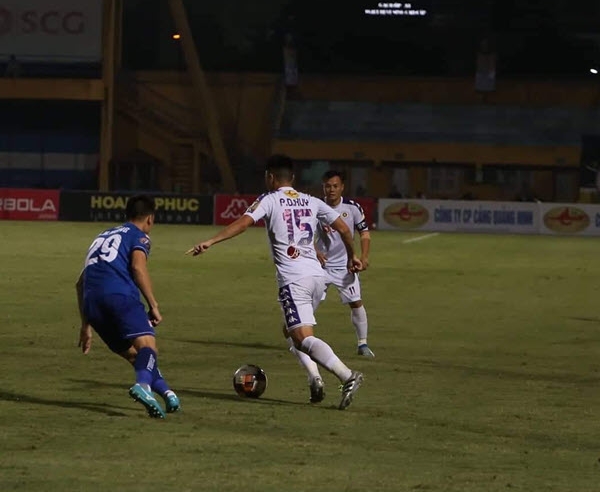 Hà Nội FC nói gì về tin đồn chuyển nhượng của Đức Huy?