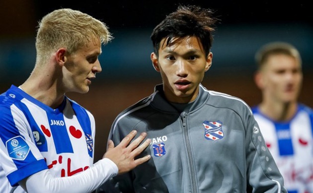 HLV Heerenveen: ‘Chúng tôi đang kiên nhẫn với Văn Hậu’