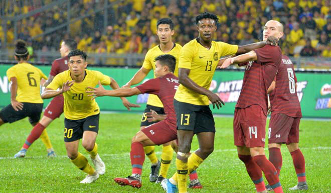 Báo Thái Lan ‘đá xoáy’ chính sách dùng người của tuyển Malaysia
