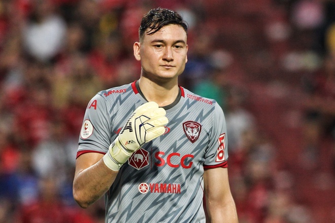 Văn Lâm đối diện tương lai đen tối cùng Muangthong United?