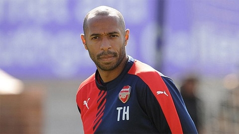 VIDEO: Kỹ năng chuyền đánh lừa camera của Thierry Henry