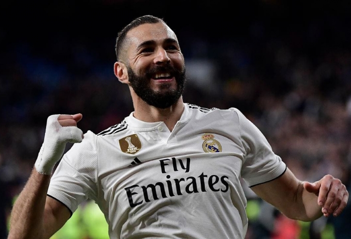 Vượt cả Ronaldo và Messi, Benzema lập thành tích đáng nể