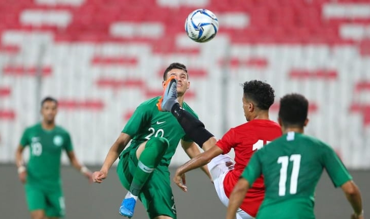 VIDEO: Sao Yemen lập siêu phẩm không tưởng ở vòng loại World Cup 2022