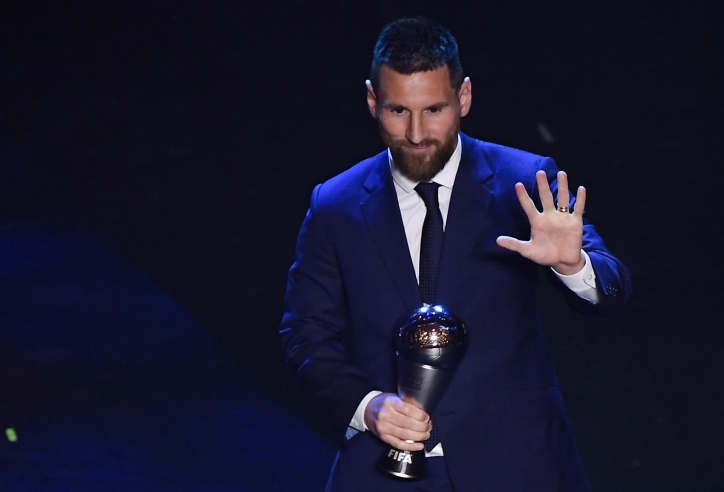 Đánh bại Ronaldo, Messi lập thành tích vô tiền khoáng hậu