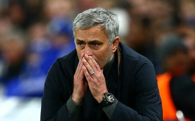 Mourinho dễ bị cảnh sát 'sờ gáy' vì không tuân thủ lệnh cách ly