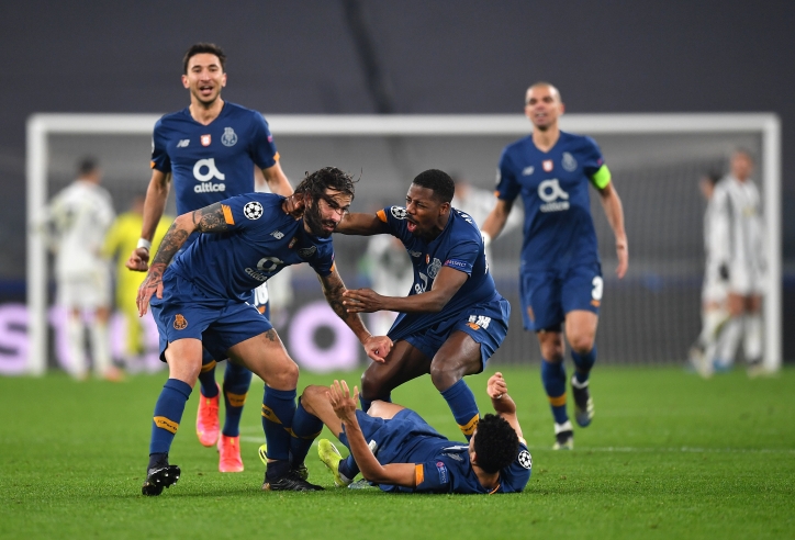 Ronaldo vô duyên, Juventus bị loại ê chề ở Champions League