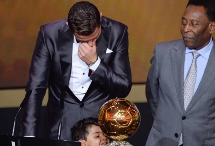 Pele gửi lời nhắn cho Ronaldo sau khi bị phá kỷ lục