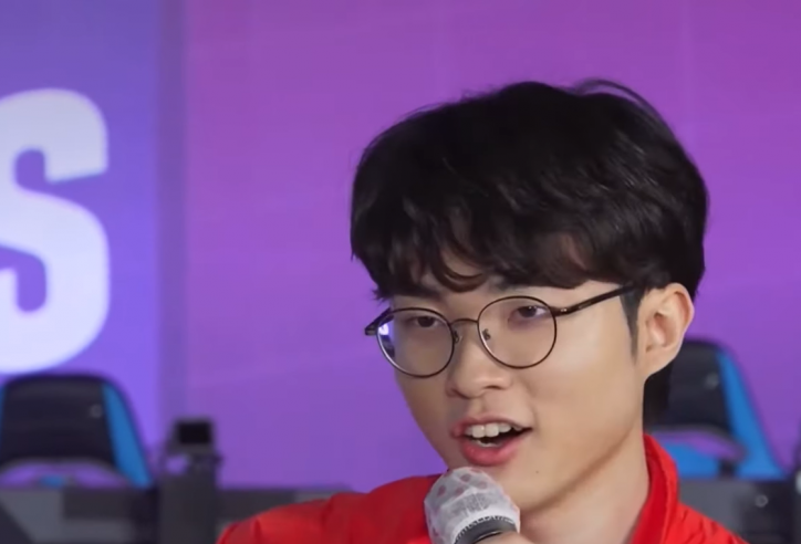 Faker bất ngờ hát 'Idol' cùng dàn mỹ nam BTS