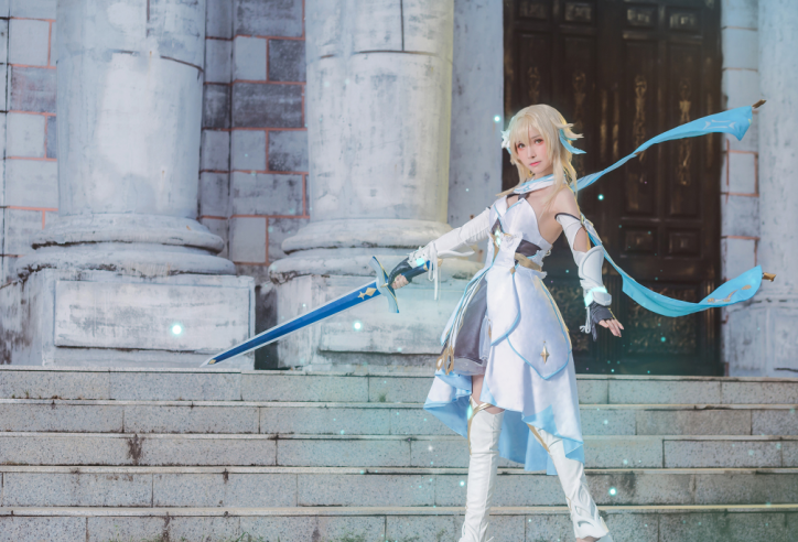 Hút hồn với loại ảnh cosplay Lumine trong Genshin Impact