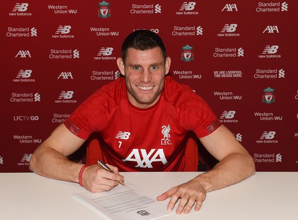 CHÍNH THỨC: Liverpool giữ chân thành công 'siêu tiền vệ'
