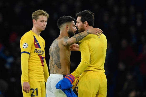 Đội trưởng Napoli: 'Thật xúc động khi đối đầu Messi'