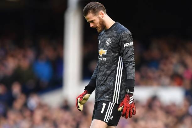 De Gea bị huyền thoại MU dọa giết sau sai lầm đáng trách