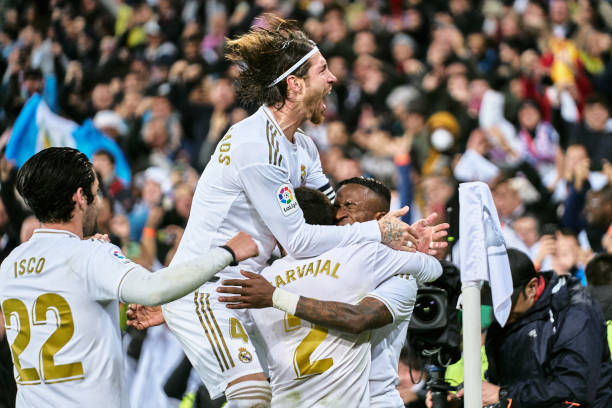 Messi im tiếng, Barca sụp đổ trước Real Madrid