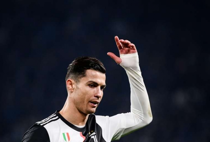 Ronaldo, Neymar bị bêu rếu trong top 10 kiểu tóc xấu nhất làng bóng