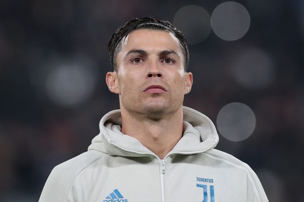 Ronaldo đưa ra quyết định về việc đến Man Utd