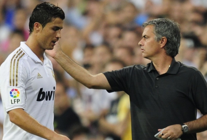 Mourinho: 'CR7, Messi chưa thể so được với Ronaldo béo'