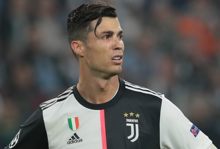 Ronaldo cảm thấy bị 'cướp trắng' Quả bóng vàng thứ 6