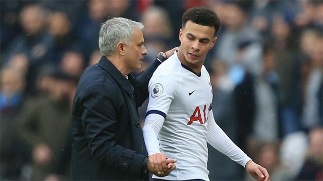 Trò cưng của Mourinho một mình chống 2 tên cướp có vũ khí