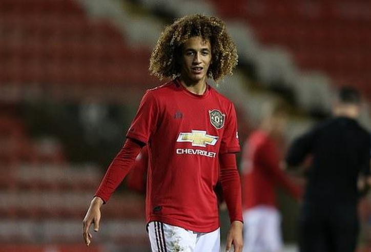Cầu thủ từng ăn tập ở Việt Nam sắp đá chính tại MU