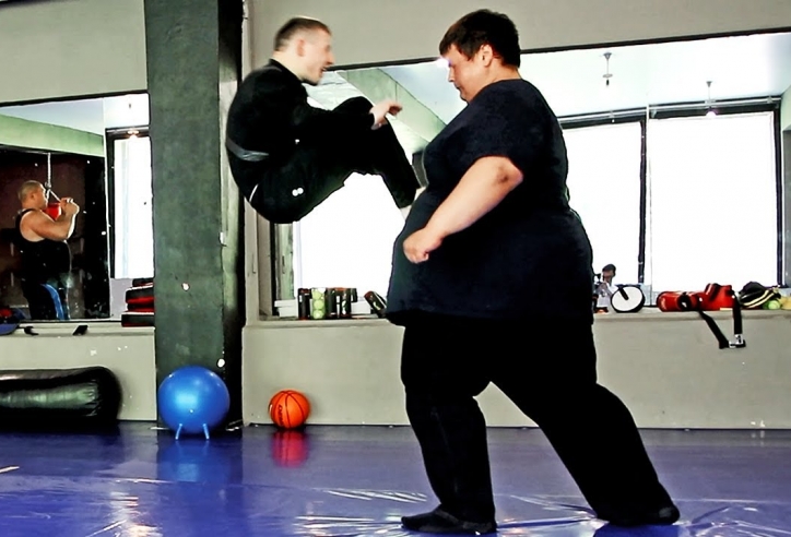 VIDEO: 60kg vs 260kg - trận đấu chênh lệch nhất thế giới