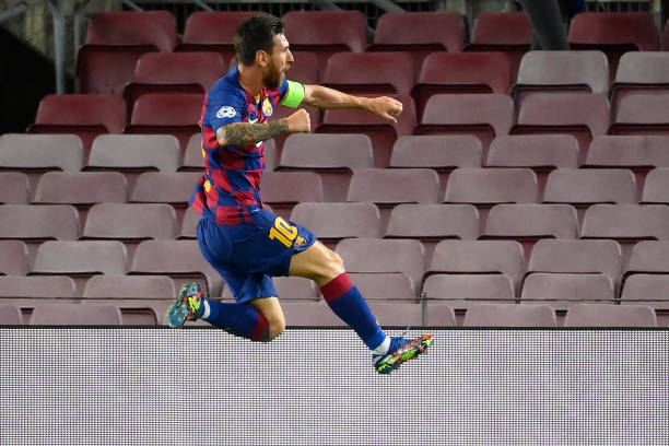 Messi đi vào lịch sử Champions League