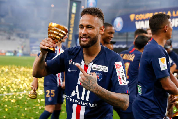 Neymar có thu nhập bằng cả đội Atalanta cộng lại