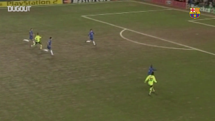 VIDEO: Messi 18 tuổi khiến hàng thủ trứ danh của Chelsea khốn khổ