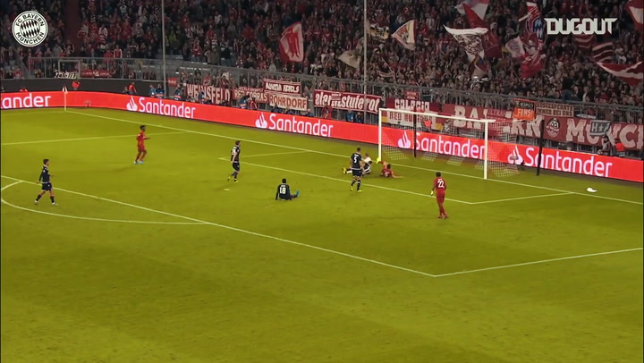 VIDEO: Lewandowski đã hủy diệt Champions League 2019/20 như thế nào?