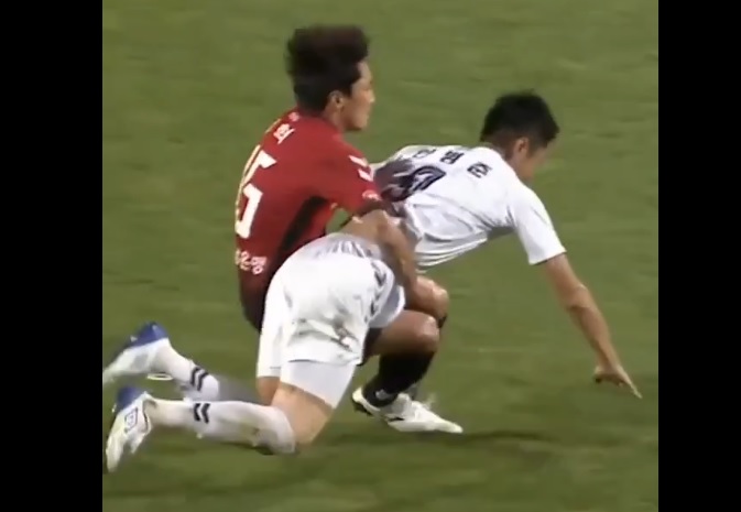 VIDEO: Sao Hàn Quốc hồn nhiên thi triển Judo để triệt hạ đối thủ