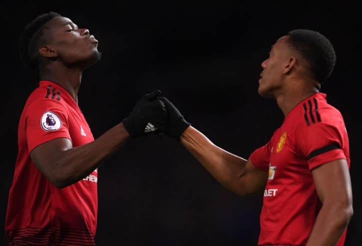 Pogba và bạn thân khiến nội bộ MU 'chia năm xẻ bảy'