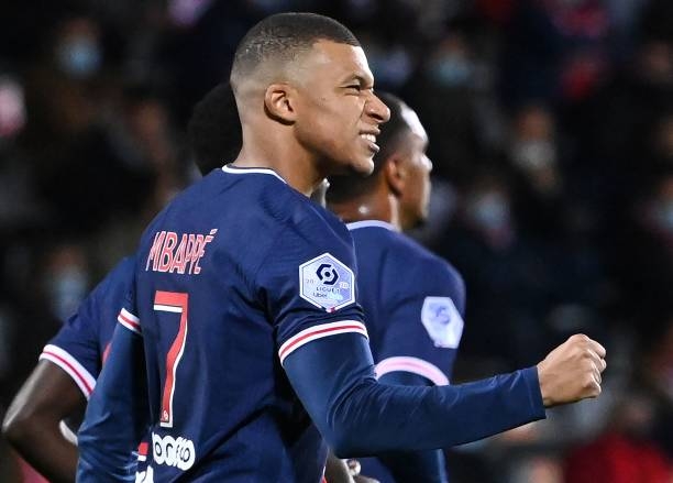 Mbappe gửi thông điệp rõ ràng tới tiền đạo MU