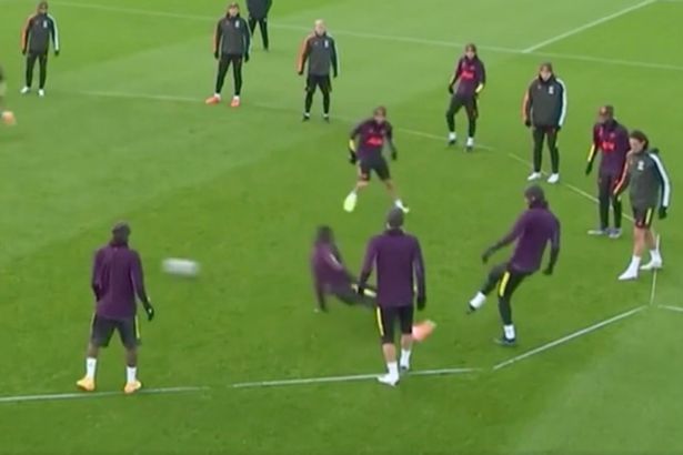 VIDEO: Sao MU triệt hạ Rashford gây phẫn nộ trong dư luận