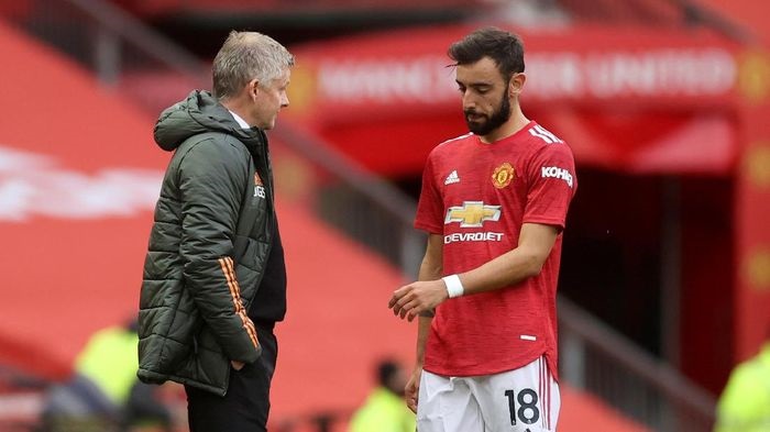 Solskjaer kêu gọi MU không được hoảng sợ trước Man City