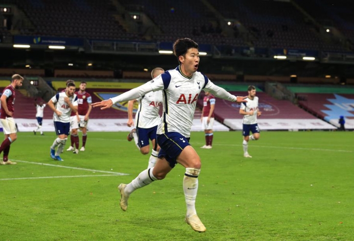 Lịch thi đấu Ngoại hạng Anh vòng 12: Tottenham, Liverpool thi đấu