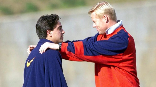 Barca chia rẽ vì Koeman và Xavi