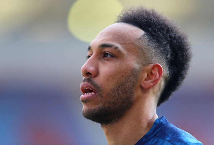 Aubameyang nói đúng 7 từ khi bị loại khỏi trận derby Bắc London