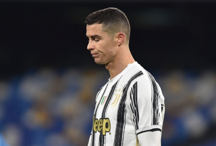 Messi bỏ xa Ronaldo trong top cầu thủ hay nhất 2021