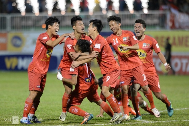 HAGL nhận thưởng sau chiến thắng đầu tay tại V-League 2017