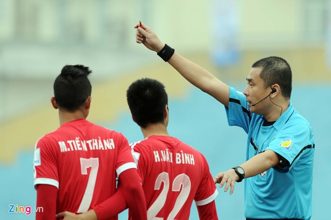 Cựu còi vàng Việt Nam lên tiếng sau sự cố trên sân Thống Nhất