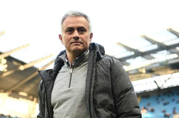 Hòa Man City, HLV Mourinho san bằng thành tích của Sir Alex