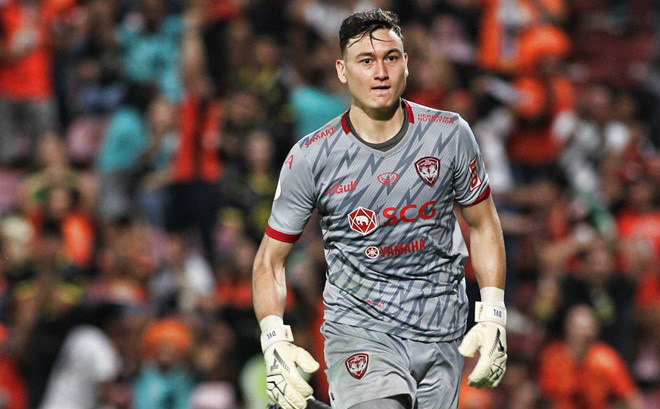 Van Lam’s gutsy game brought back victory for Muangthong over Bangkok United