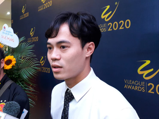 Văn Toàn: ‘Tôi chờ điều mới mẻ sắp tới từ HLV Kiatisak’
